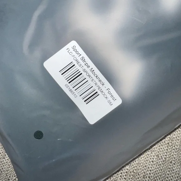 PARKE sport stripe mockneck - Picture 7 of 7